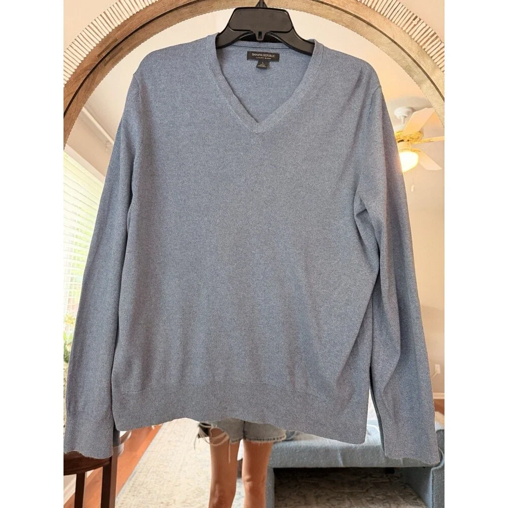 Banana Republic Men's L Blue V-Neck Sweater Silk Cotton Cashmere Luxury Blend